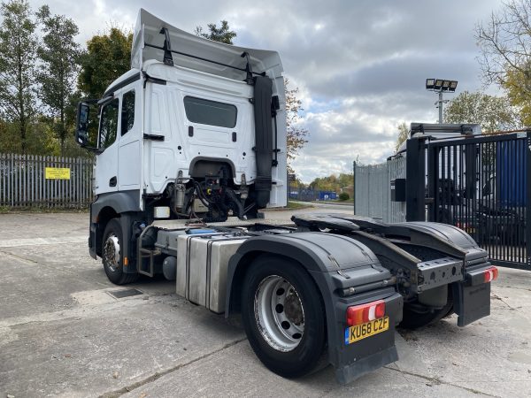 2018 Mercedes-Benz Actros 1845 - Image 2