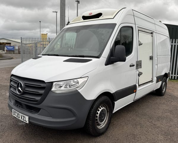 2020 Mercedes-Benz Sprinter 2.1 314 CDI FWD L2H2 Freezer Panel Van - Image 2