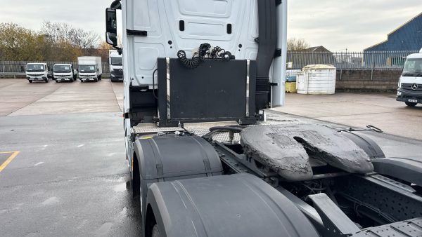 Mercedes-Benz Actros 2551 Bigspace -Tipping Equipment - Image 16