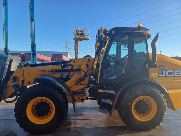 JCB TM420 - Image 2