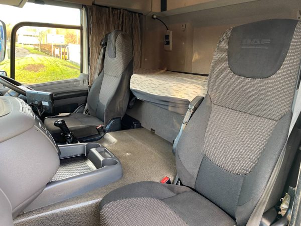 DAF CF.280 Space cab - Image 6