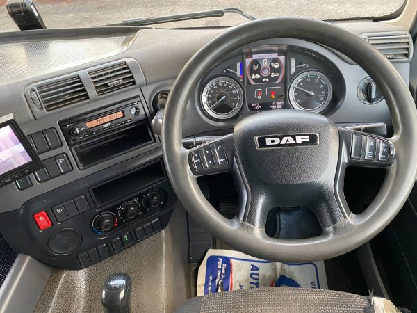 DAF CF.280 Space cab - Image 7