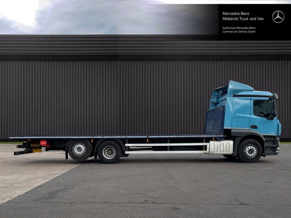 Mercedes-Benz Actros 2533 30ft Flatbed - Image 4