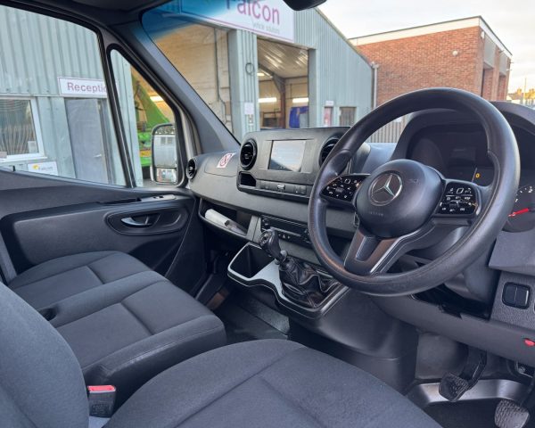 2019 Mercedes-Benz Sprinter 2.1 314 CDI L3H2 Freezer Van - Image 4