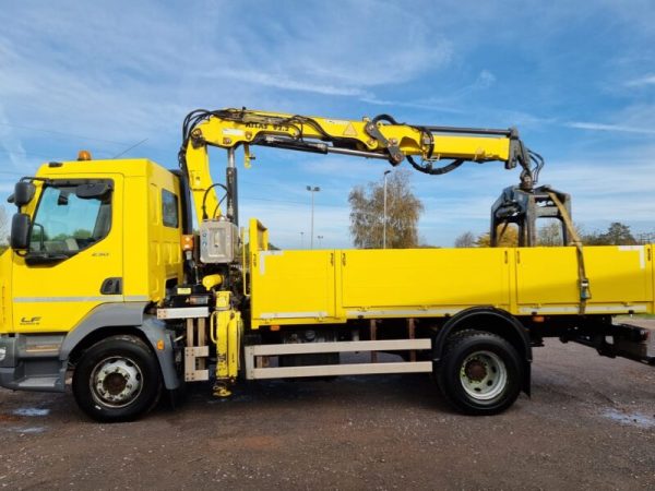 2017 DAF LF 230 FA 15 Tonne Crane Mounted Dropside Truck - Image 3