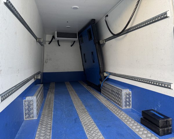 2019 Mercedes-Benz Sprinter 2.1 314 CDI L3H2 Freezer Van - Image 3