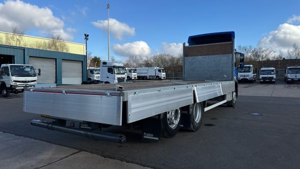 Mercedes-Benz Antos 2532 28ft Dropside - Image 16