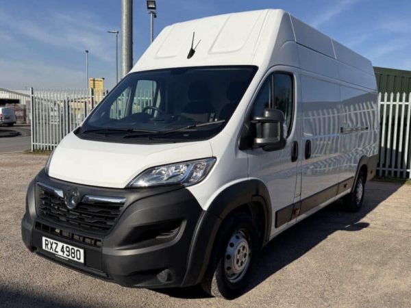 2022 Vauxhall Movano 2.2 CDTi 3500 BiTurbo HDT Dynamic FWD L4 High Roof Panel Van - Image 2