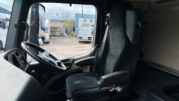 Mercedes-Benz Actros 2530 Dual Compartment Refrigerator - Image 14