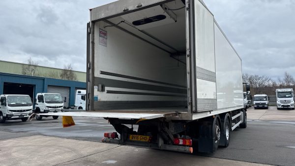 Mercedes-Benz Actros 2530 Dual Compartment Refrigerator - Image 20