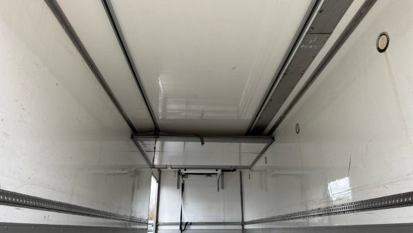 Mercedes-Benz Actros 2530 Dual Compartment Refrigerator - Image 23