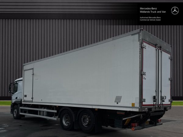 Mercedes-Benz Actros 2530 Dual Compartment Refrigerator - Image 4