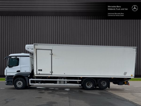 Mercedes-Benz Actros 2530 Dual Compartment Refrigerator - Image 6