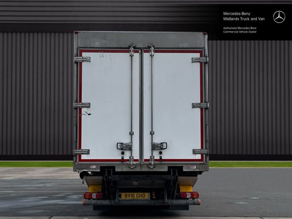 Mercedes-Benz Actros 2530 Dual Compartment Refrigerator - Image 8