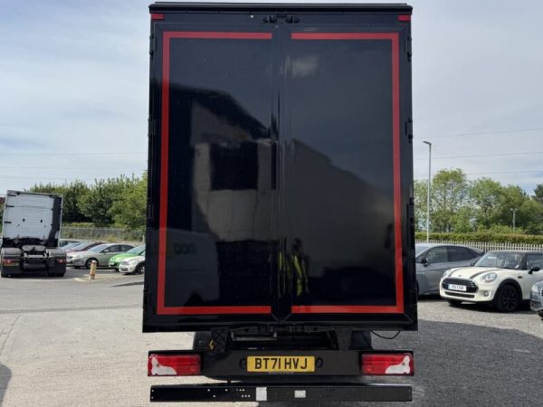 2022 Mercedes-Benz Sprinter 2.1 516 CDI RWD 5.5 Tonne Box Van - Image 4