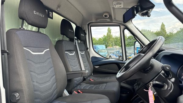 Iveco Daily 72-180 Dual Compartment Fridge - Image 10