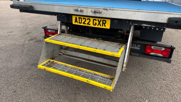Iveco Daily 72-180 Dual Compartment Fridge - Image 17