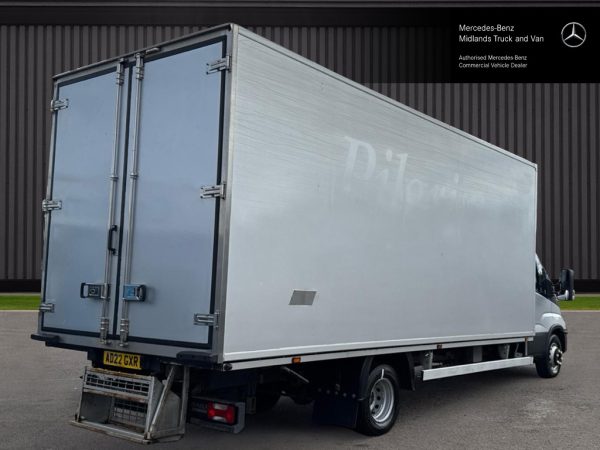 Iveco Daily 72-180 Dual Compartment Fridge - Image 3