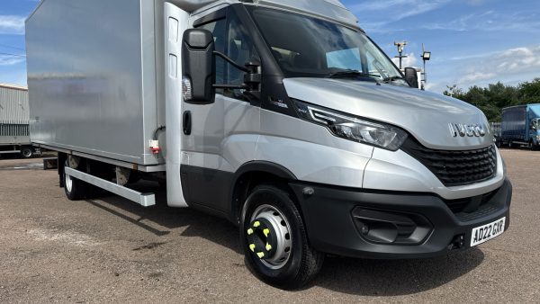 Iveco Daily 72-180 Dual Compartment Fridge - Image 27