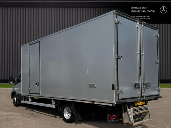 Iveco Daily 72-180 Dual Compartment Fridge - Image 4