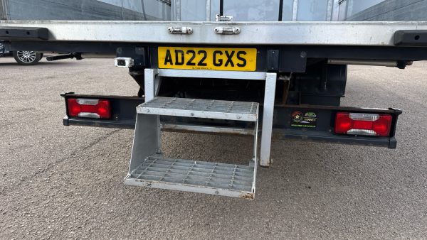 Iveco Daily 72-180 Dual Compartment Fridge - Image 18