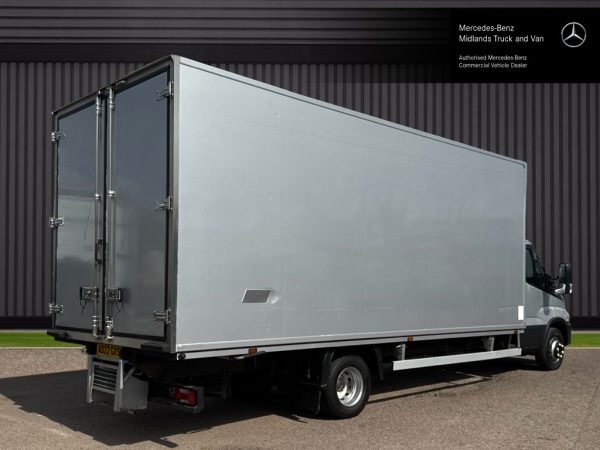Iveco Daily 72-180 Dual Compartment Fridge - Image 3