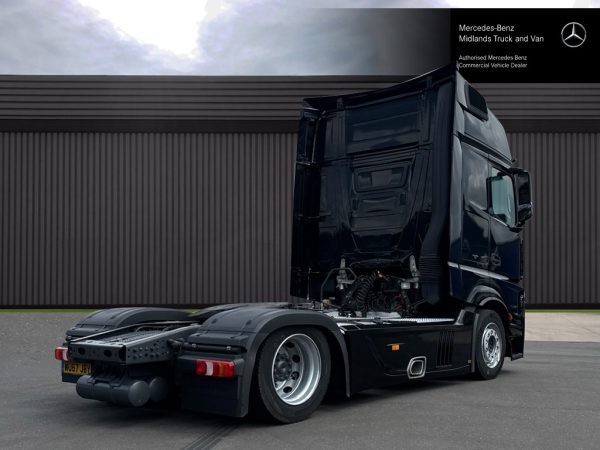 Mercedes-Benz Actros 1845 GigaSpace Low Ride Height - Image 3