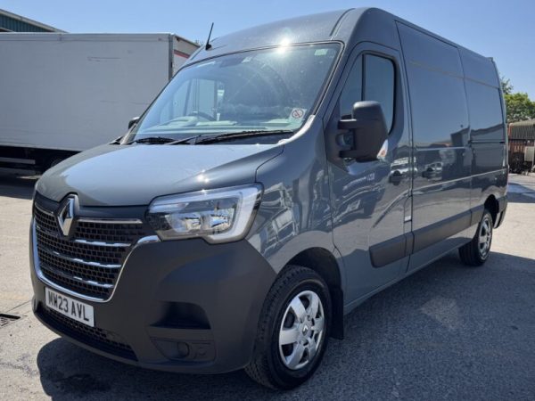 2023 Renault Master 2.3 DCI 35 Business+FWD MWB Panel Van - Image 2
