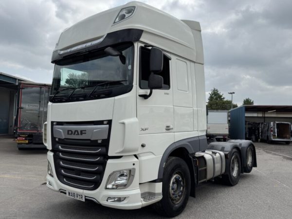 2018 DAF XF 530 FTS Super Space Cab (16-Speed Manual) 80 Tonne 6×2 T/Unit - Image 2