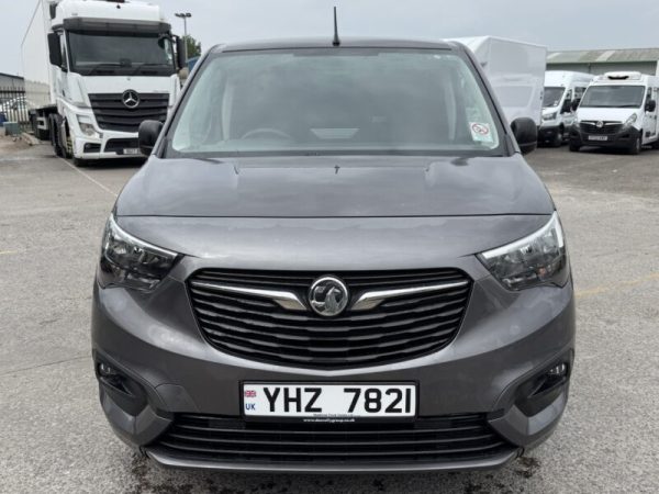 2022 Vauxhall Combo 1.5 Turbo D 2000 Sportive L1H1 Panel Van - Image 3