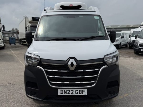 2022 Renault Master 2.3 DCI 35 Business+MWB Dual Temp Freezer Panel Van - Image 3