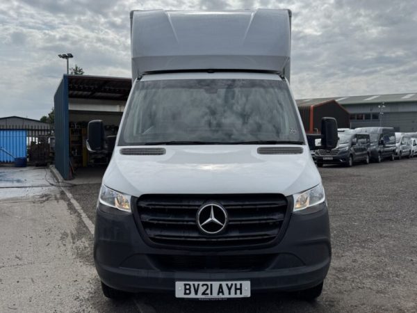 2021 Mercedes-Benz 2.1 314 CDI Progressive RWD Luton Box with Tail Lift - Image 3