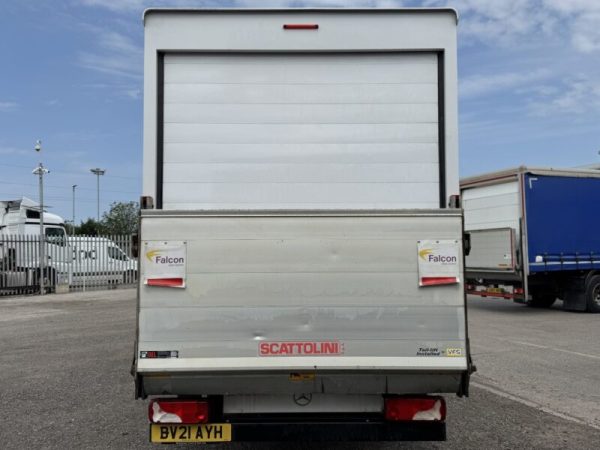 2021 Mercedes-Benz 2.1 314 CDI Progressive RWD Luton Box with Tail Lift - Image 4