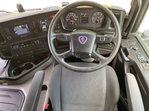 Scania P250 Box/Taillift - Image 10