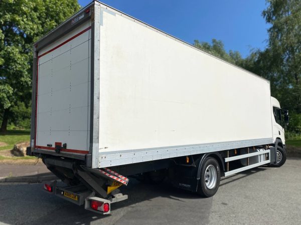 Scania P250 Box/Taillift - Image 4
