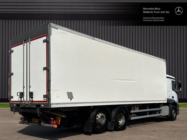 Mercedes-Benz Actros 2530 Dual Zone Refrigerated with Sleeper Cab - Image 3
