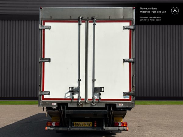 Mercedes-Benz Actros 2530 Dual Zone Refrigerated with Sleeper Cab - Image 8