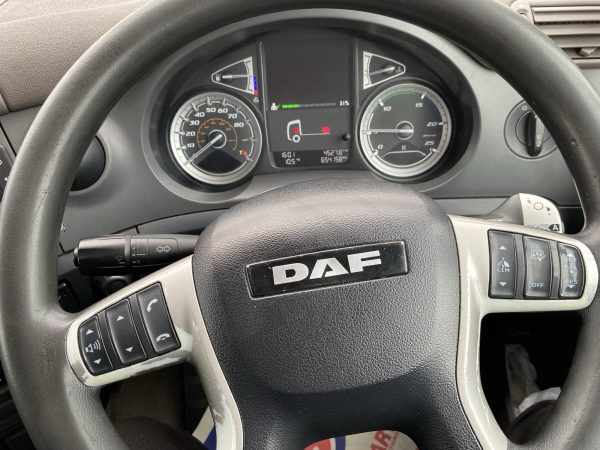 2018 DAF CF 480 6x2/4 mid lift steer tractor unit - Image 7
