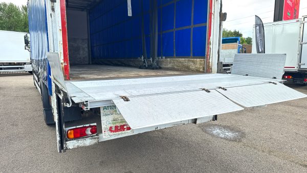 DAF CF 220 Curtainside with Taillift - TRADE SALE ONLY - Image 18