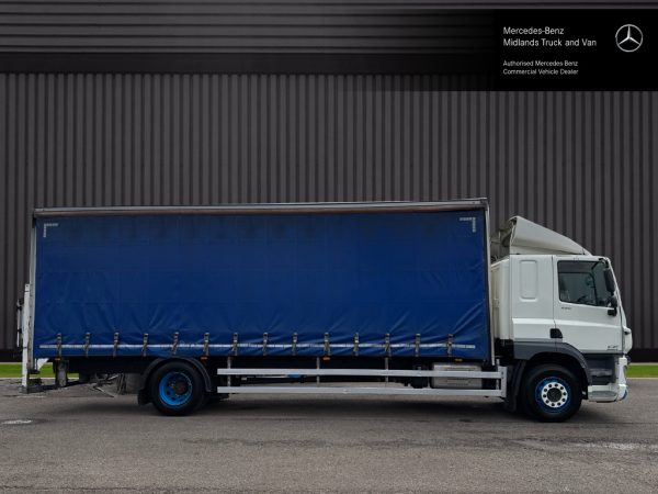 DAF CF 220 Curtainside with Taillift - TRADE SALE ONLY - Image 5