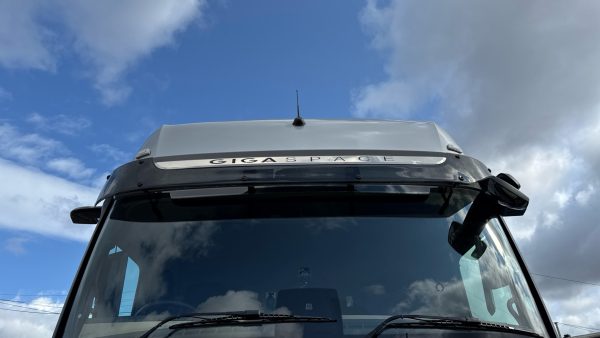 Mercedes-Benz Actros 2548 Gigaspace - Image 24