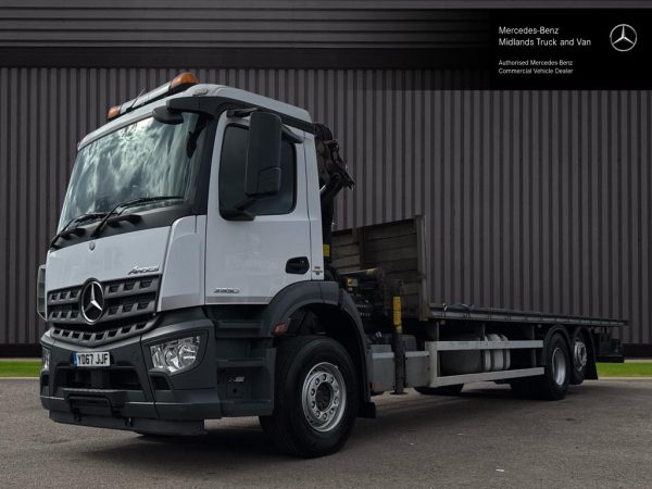 Mercedes-Benz Arocs 2530 Flatbed with Palfinger Crane - Image 2