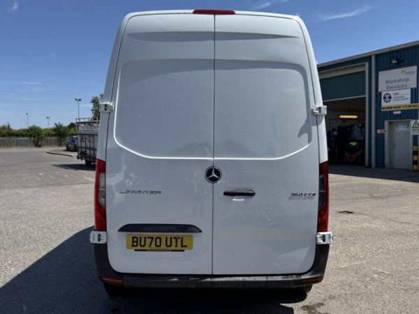 2020 Mercedes-Benz 2.1 314 CDI FWD L2H2 Dual Temp Freezer Van - Image 4