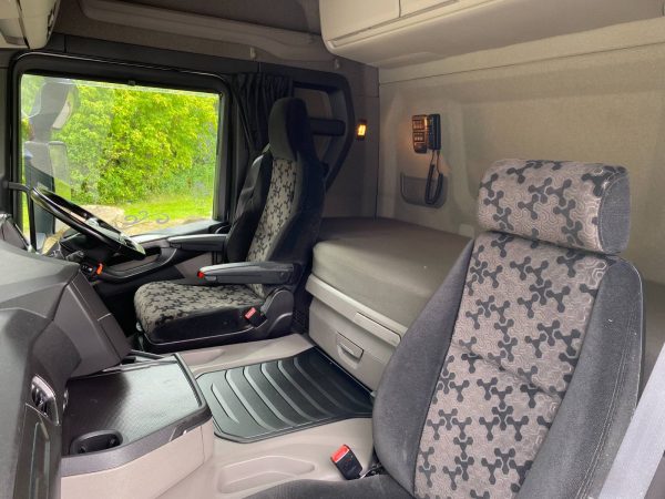 Scania P250 Highline - Image 8