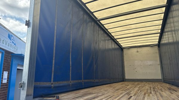 Mercedes-Benz Actros 2530 Curtailside with Tuckaway Taillift - Image 16