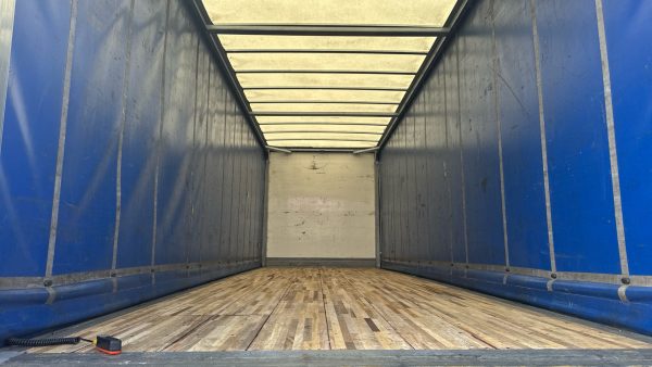 Mercedes-Benz Actros 2530 Curtailside with Tuckaway Taillift - Image 17