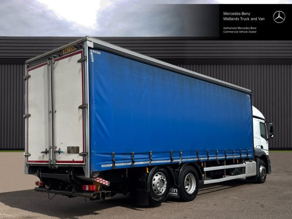 Mercedes-Benz Actros 2530 Curtailside with Tuckaway Taillift - Image 3