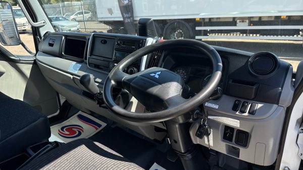 FUSO Canter 7C15 47 Dropside 23.5Ft - Image 9