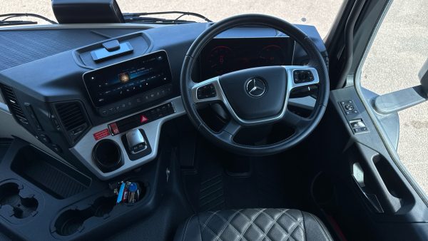 Mercedes-Benz Actros 2446 Sleeper Cab - Safe Loading - Image 10