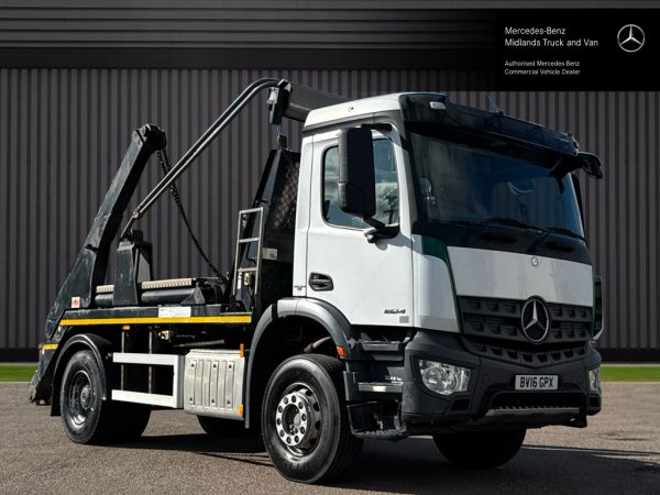 Mercedes-Benz Arocs 1824 Skip Loader